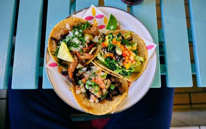 Mexican Pizza with Guacamole mexican-pizza-with-gaucamole