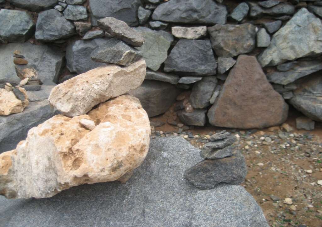 Why Do People Stack Rocks at Aruba’s Beaches? – Michelle Valentine ...
