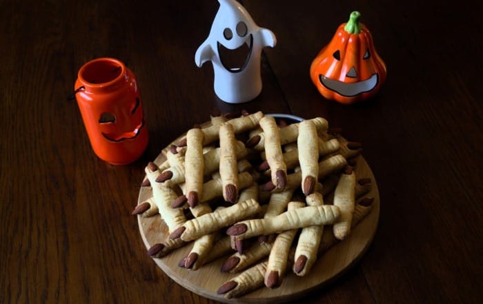 Spooktacular Eats: 5 Creepy-Cool Halloween Party Appetizers mummy fingers recipe halloween
